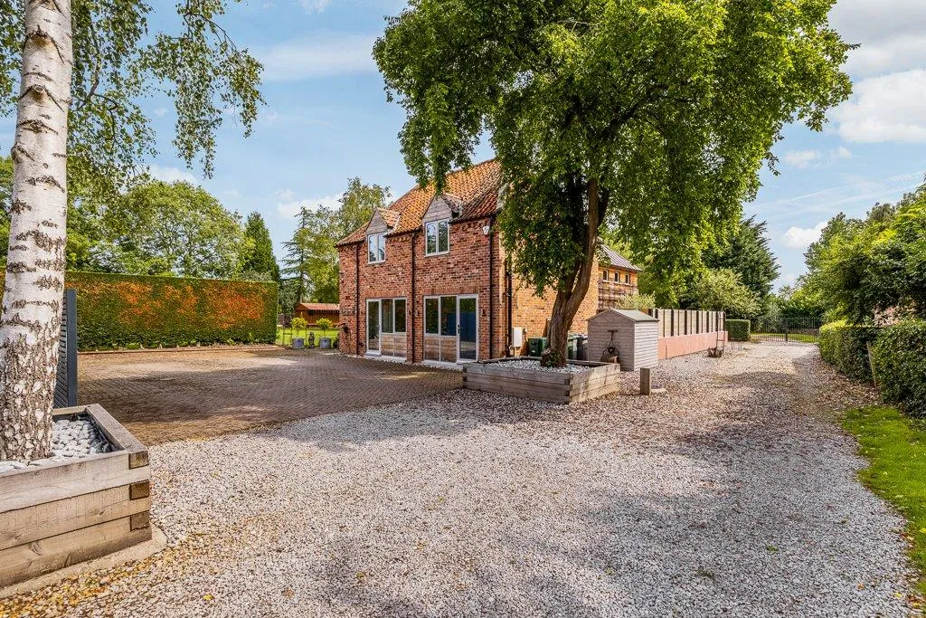 Church Street, Sutton On Trent, NG23, photo 48