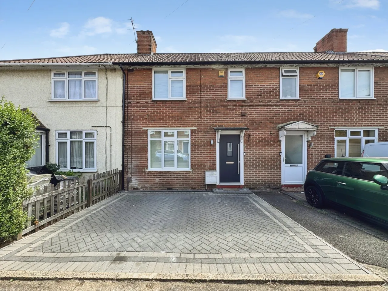 3 bed house for sale, Abbots Road, Edgware, HA8