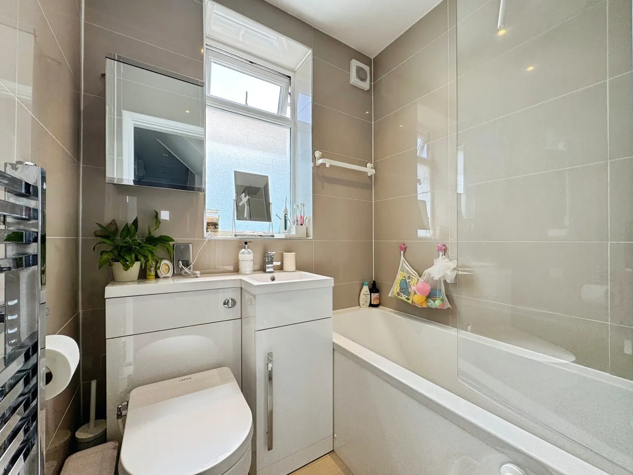 Abbots Road, Edgware, HA8, photo 6