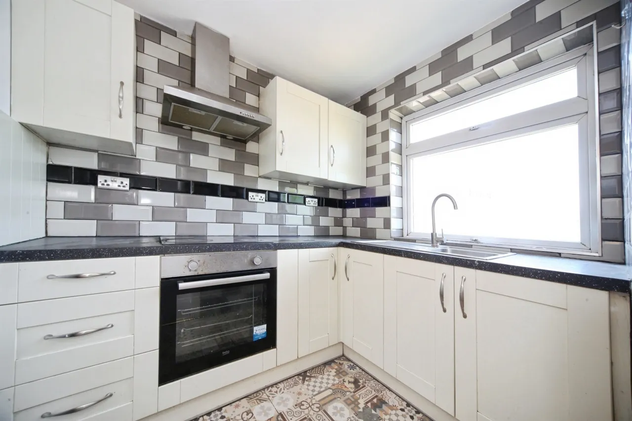 Elderberry Close, Luton, LU2, photo 2
