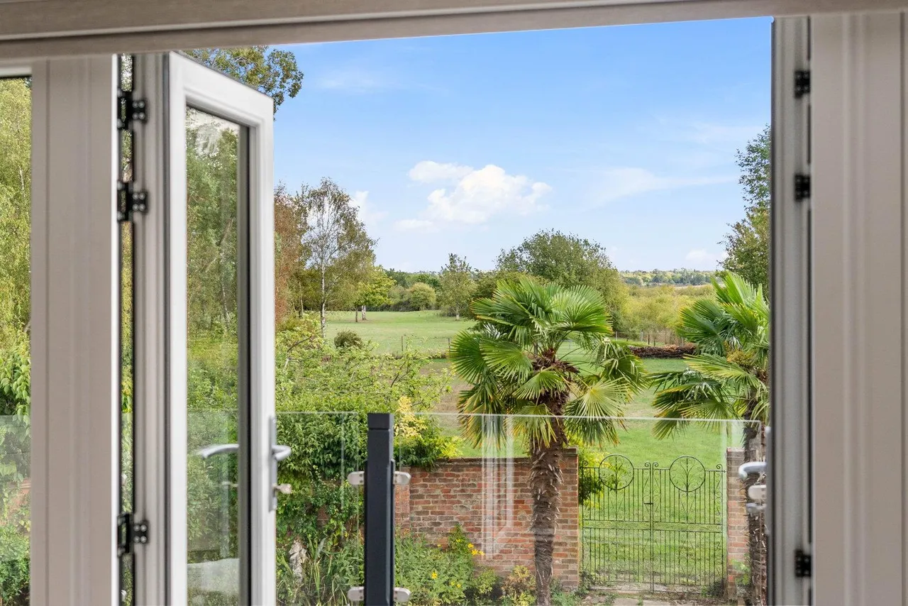 'Keepers Wood' East End Green, Hertford, SG14, photo 21