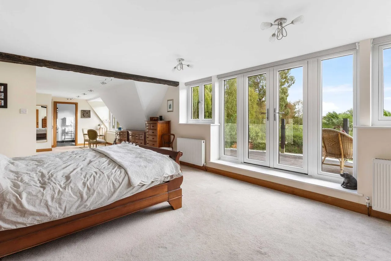 'Keepers Wood' East End Green, Hertford, SG14, photo 18