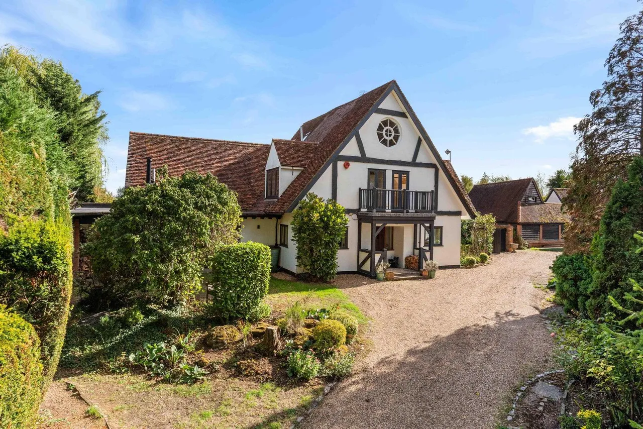 'Keepers Wood' East End Green, Hertford, SG14, photo 35