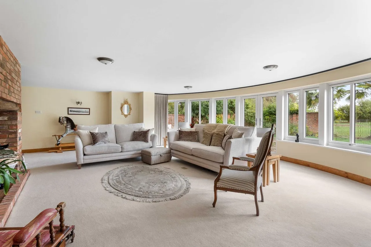 'Keepers Wood' East End Green, Hertford, SG14, photo 13