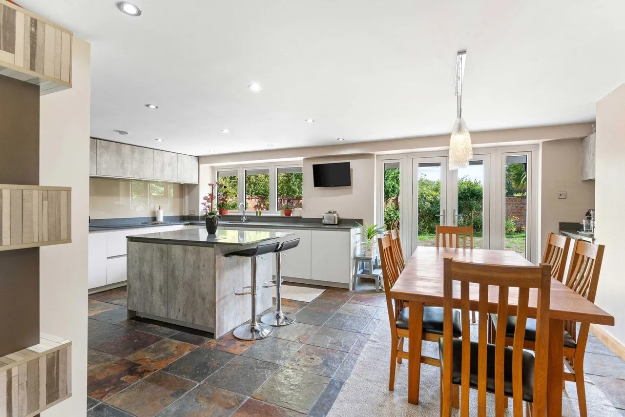'Keepers Wood' East End Green, Hertford, SG14, photo 10
