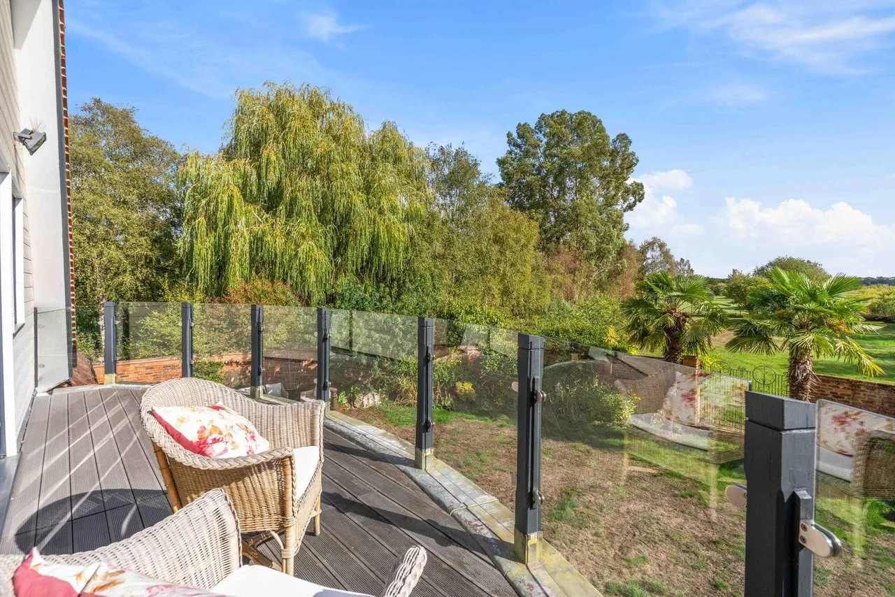 'Keepers Wood' East End Green, Hertford, SG14, photo 23