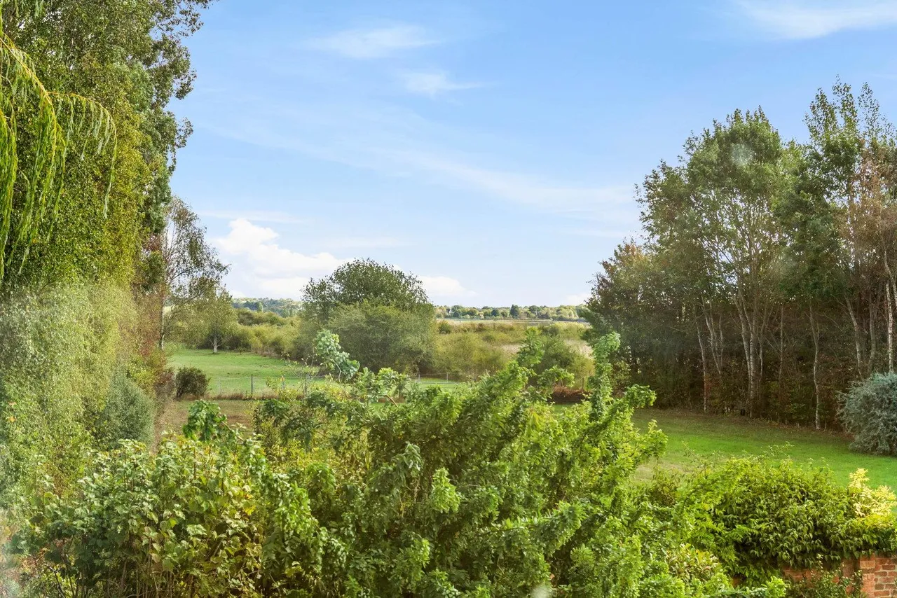 'Keepers Wood' East End Green, Hertford, SG14, photo 22