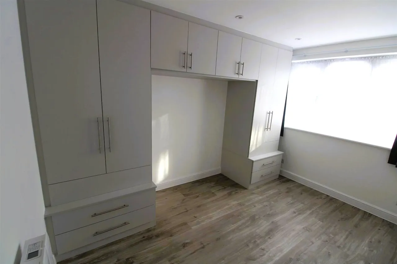 Christchurch Avenue, Chelwood Lodge, N12, photo 8