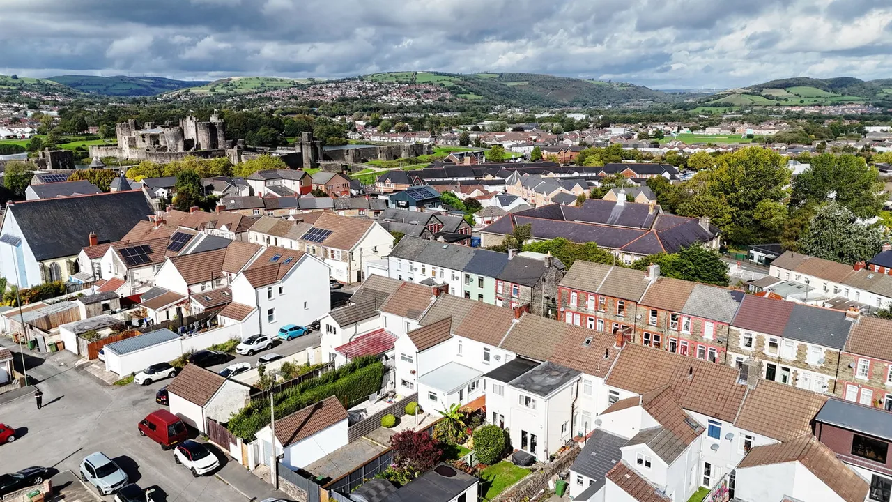 Van Road, Caerphilly, CF83, photo 34
