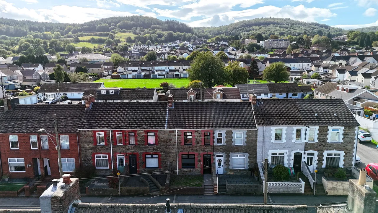 Van Road, Caerphilly, CF83, photo 2