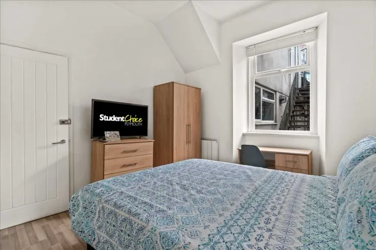 Clifton Place, Plymouth, PL4, photo 11