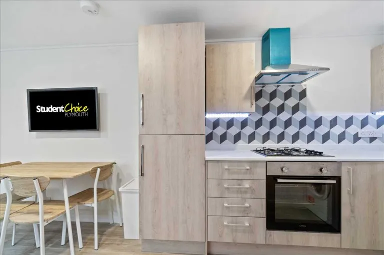Clifton Place, Plymouth, PL4, photo 2