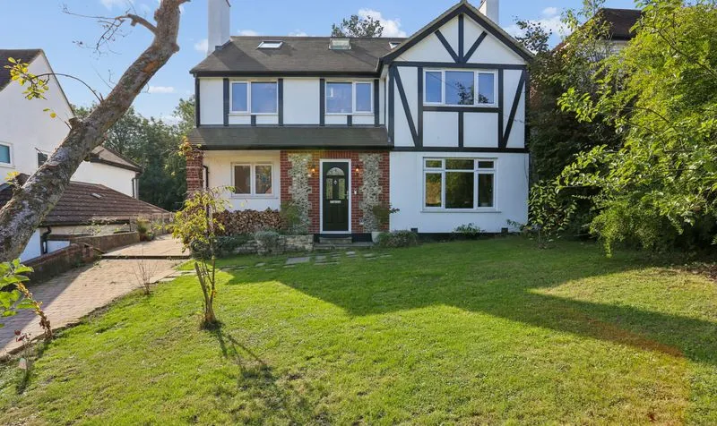 Barons Hurst, Epsom, KT18, photo 5