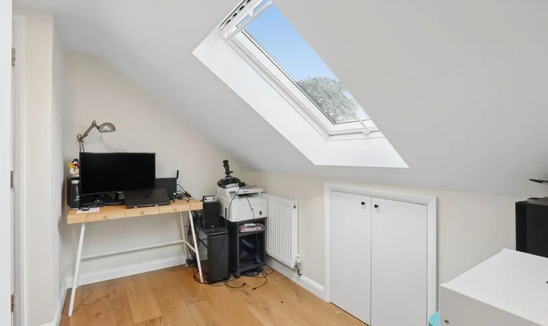 Barons Hurst, Epsom, KT18, photo 39