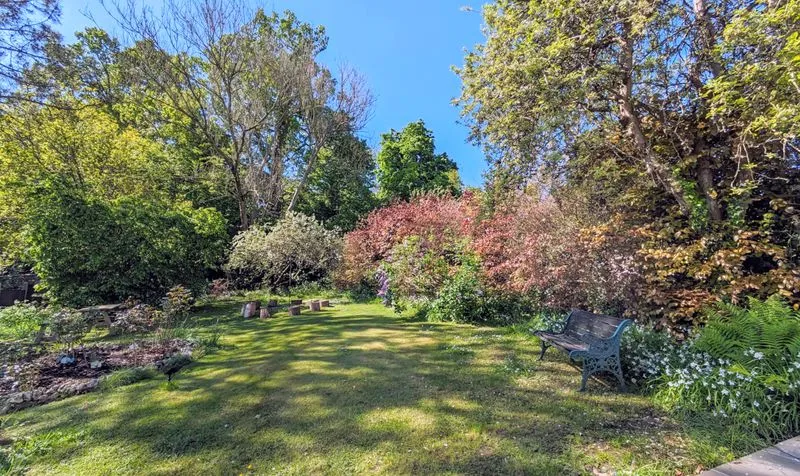 Barons Hurst, Epsom, KT18, photo 4