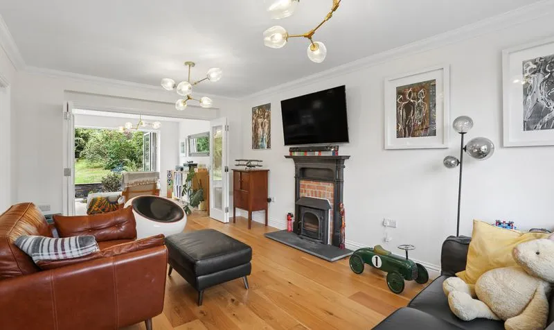 Barons Hurst, Epsom, KT18, photo 10