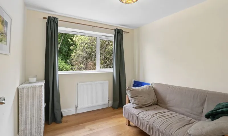Barons Hurst, Epsom, KT18, photo 28