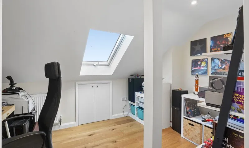 Barons Hurst, Epsom, KT18, photo 38