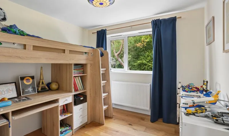 Barons Hurst, Epsom, KT18, photo 27