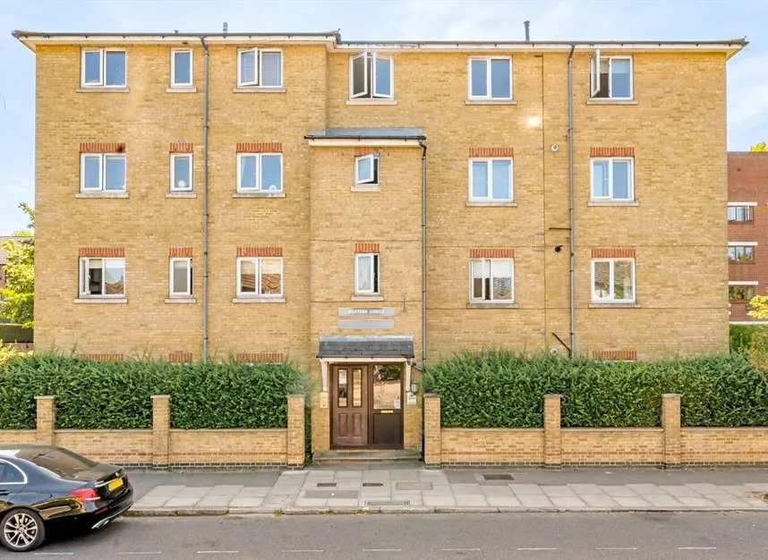 2 bed flat for sale, Manchester Road, Isle Of Dogs, E14
