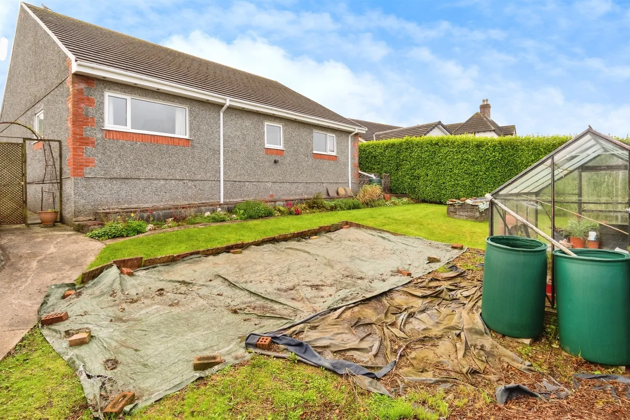 Aysshton Gardens, Callington, PL17, photo 13