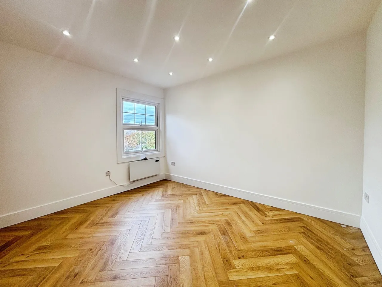 Ash Street, Ash, Aldershot, Surrey, GU12 6LH, photo 13