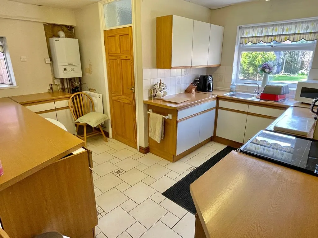 Kingstanding Road, Kingstanding, B44, photo 5
