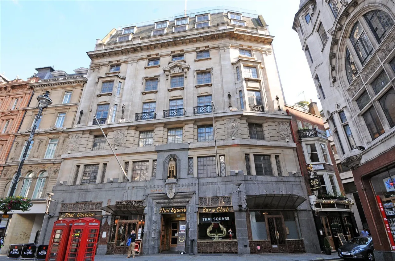 Cockspur Street, London, SW1Y, photo 6