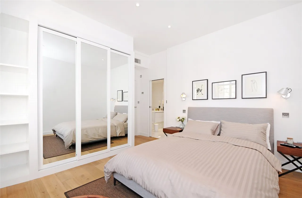 Cockspur Street, London, SW1Y, photo 7