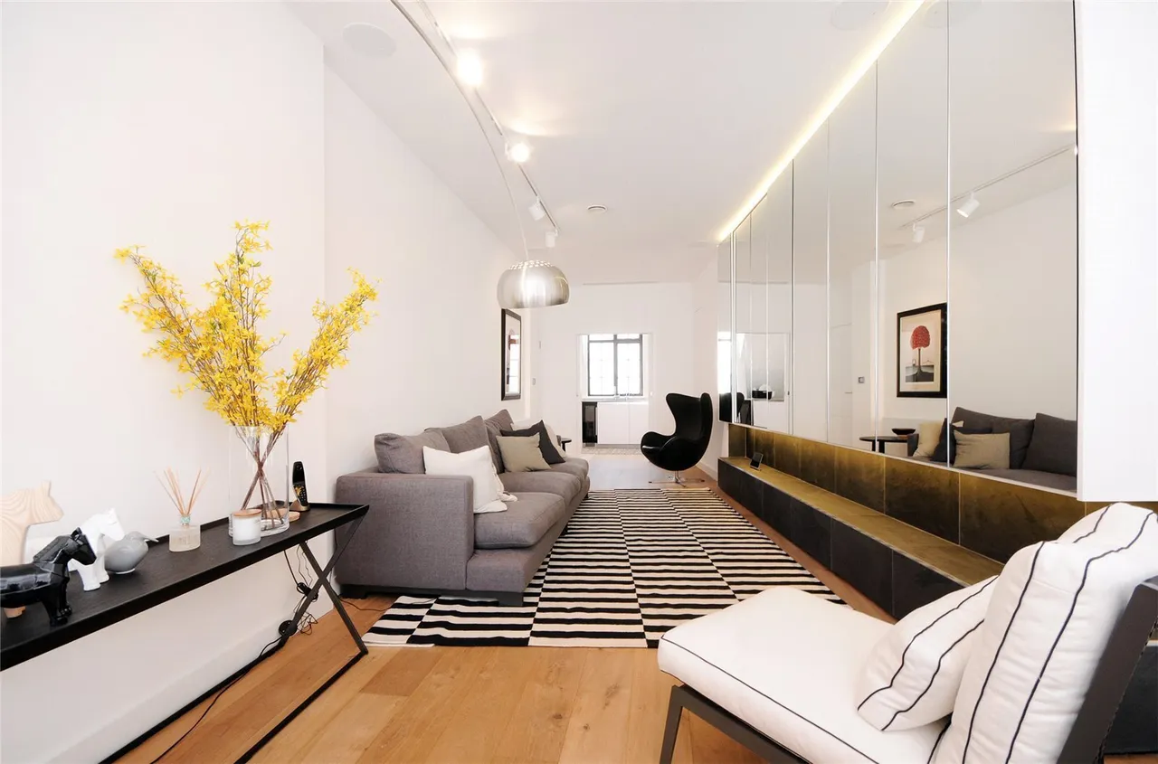 3 bed flat for sale, Cockspur Street, London, SW1Y