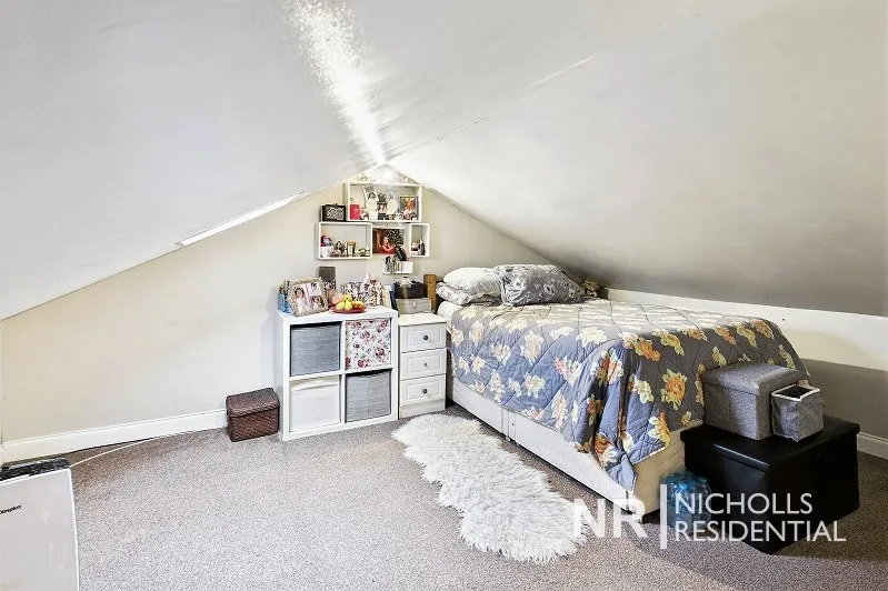 Drake Road, Chessington, KT9, photo 12