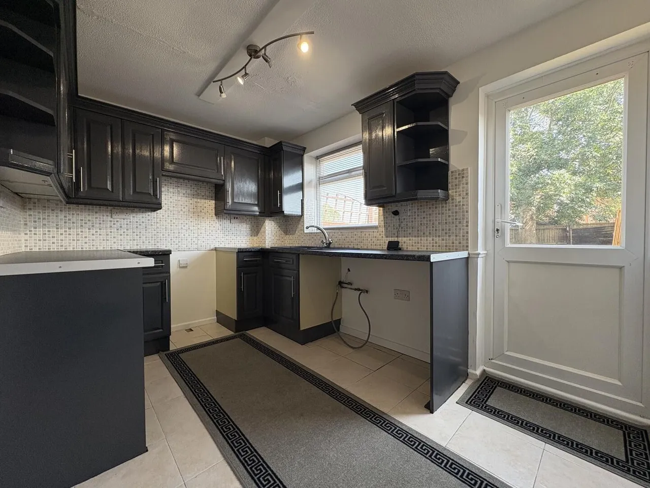 St. Thomas Court, Bridgwater TA6 5SJ, photo 3