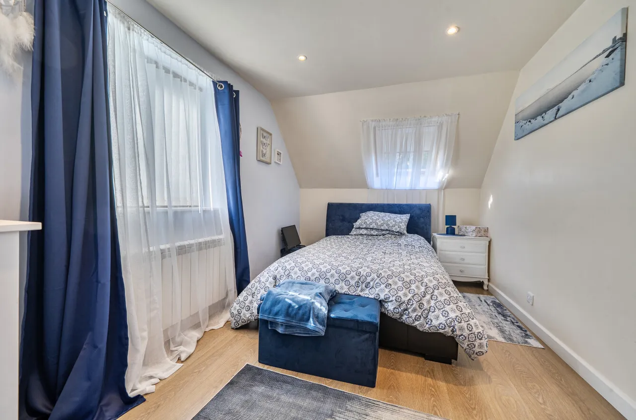 Staplegrove, Taunton, TA2, photo 31