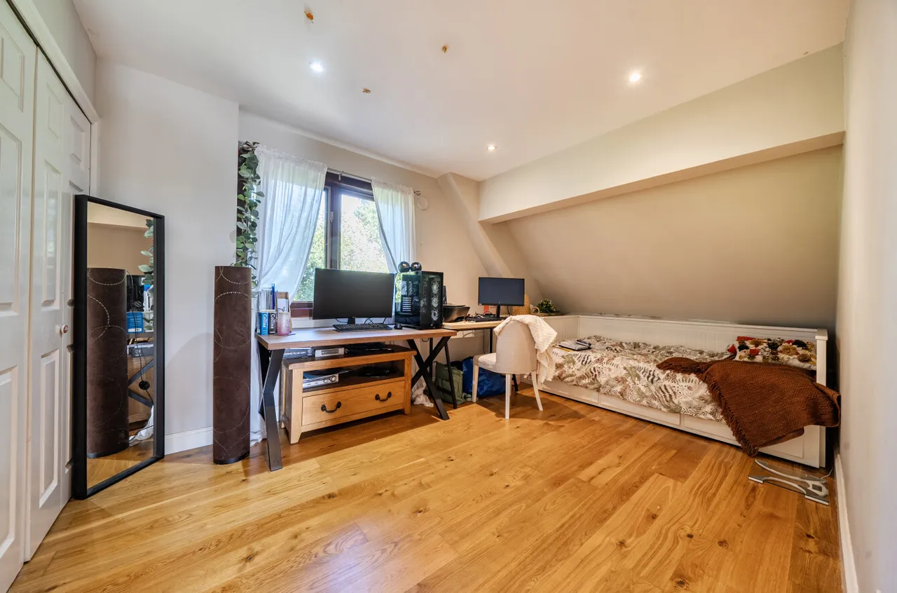 Staplegrove, Taunton, TA2, photo 21