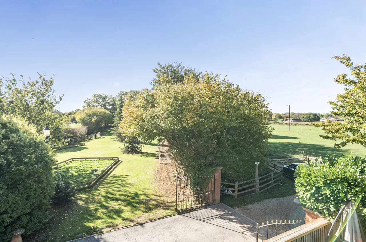 Staplegrove, Taunton, TA2, photo 27