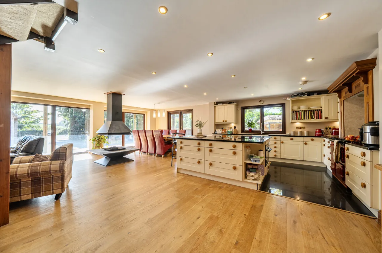 Staplegrove, Taunton, TA2, photo 12