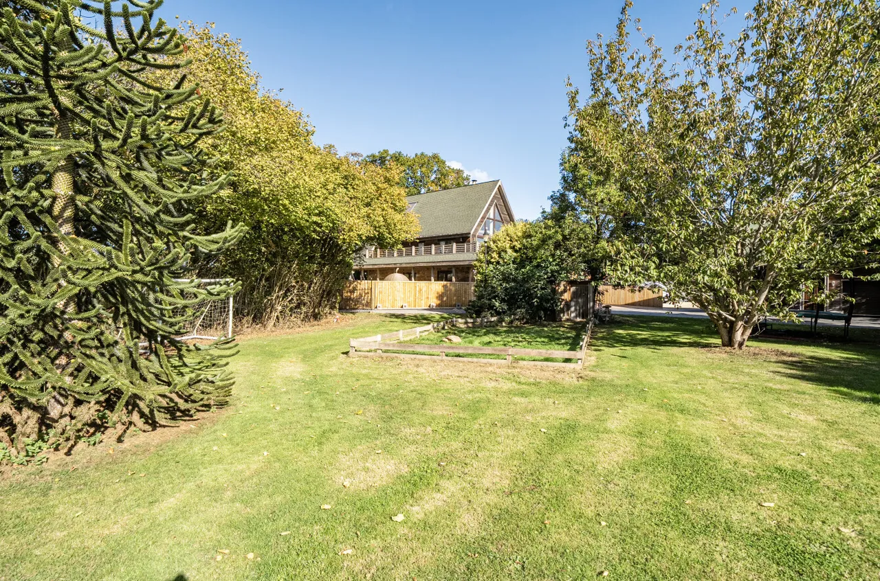 Staplegrove, Taunton, TA2, photo 37
