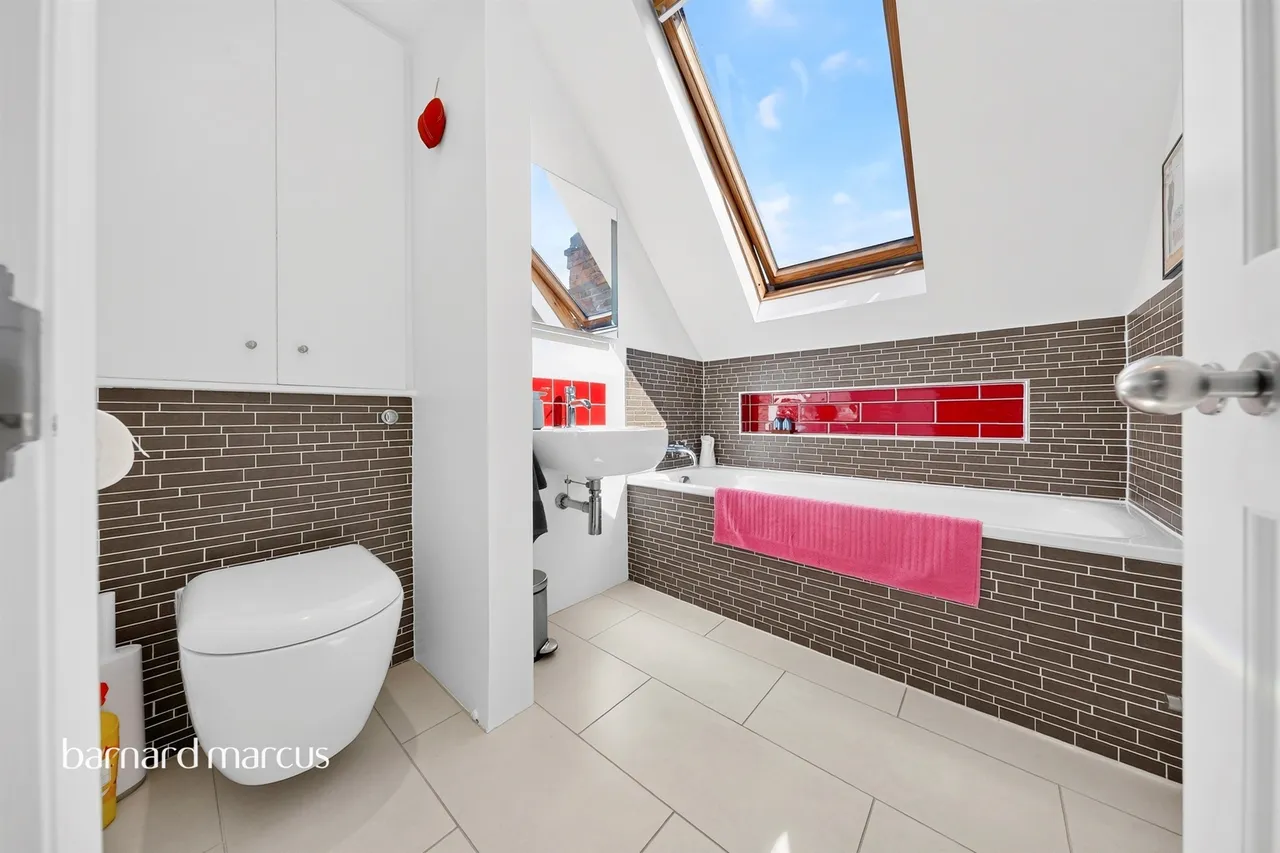 Coval Road, London, SW14, photo 19