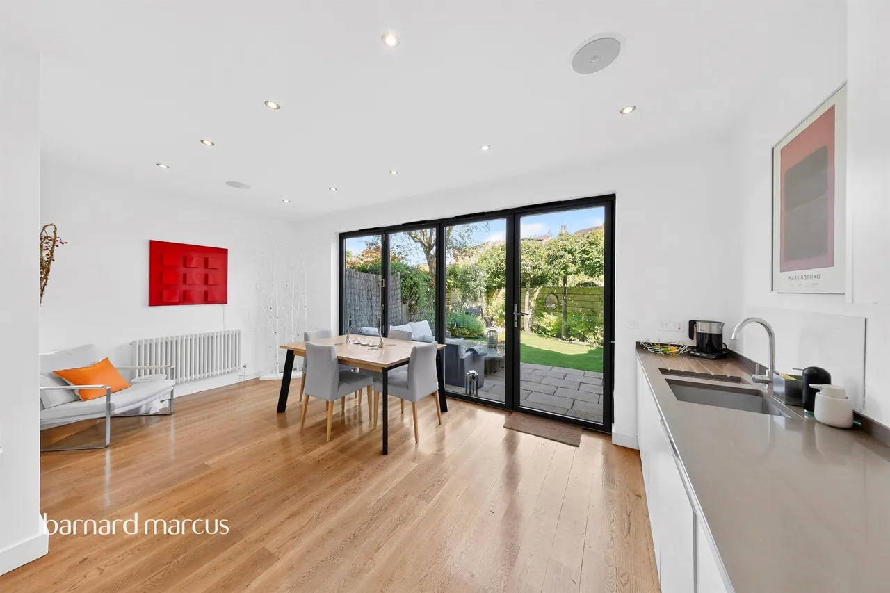 Coval Road, London, SW14, photo 10
