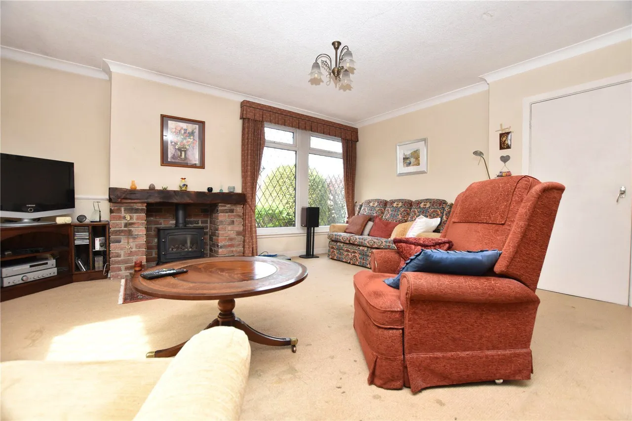 The Roundway, Morley, LS27, photo 14