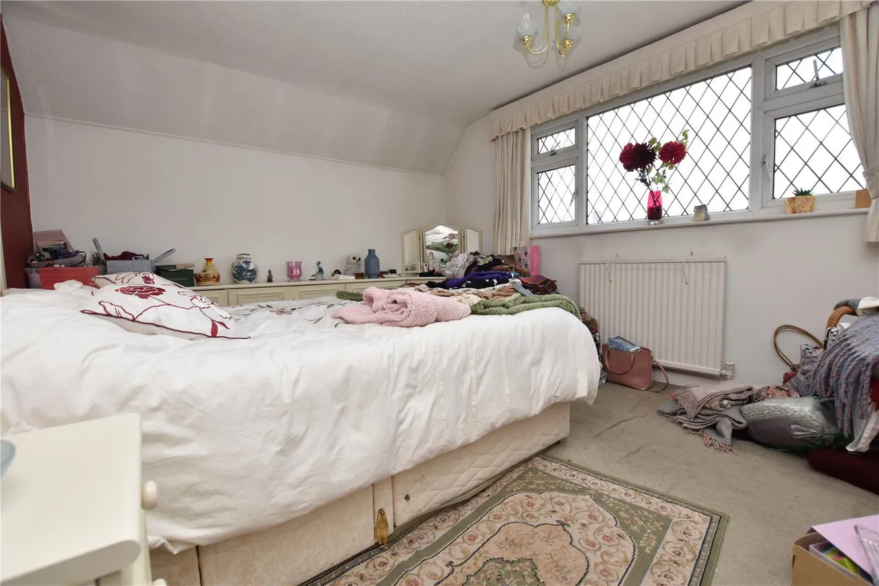 The Roundway, Morley, LS27, photo 7