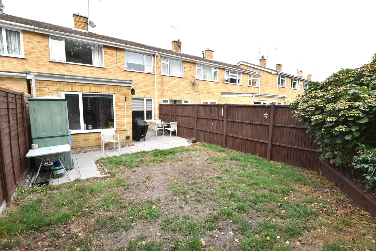 Dart Road, Farnborough, Hampshire, GU14 9PA, photo 15