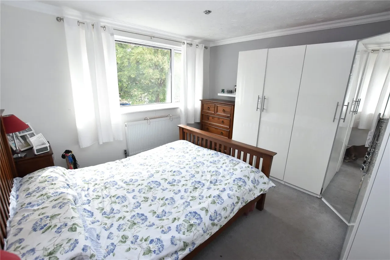 Dart Road, Farnborough, Hampshire, GU14 9PA, photo 12