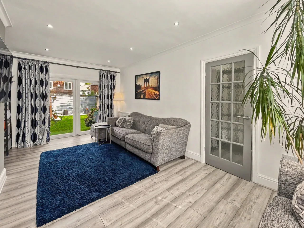Buckingham Avenue, Whitefield, M45, photo 5