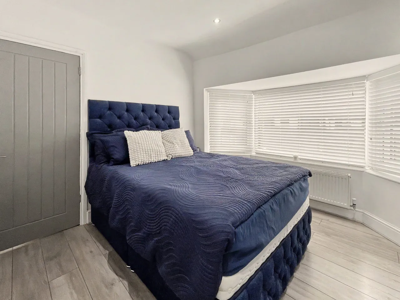 Buckingham Avenue, Whitefield, M45, photo 9