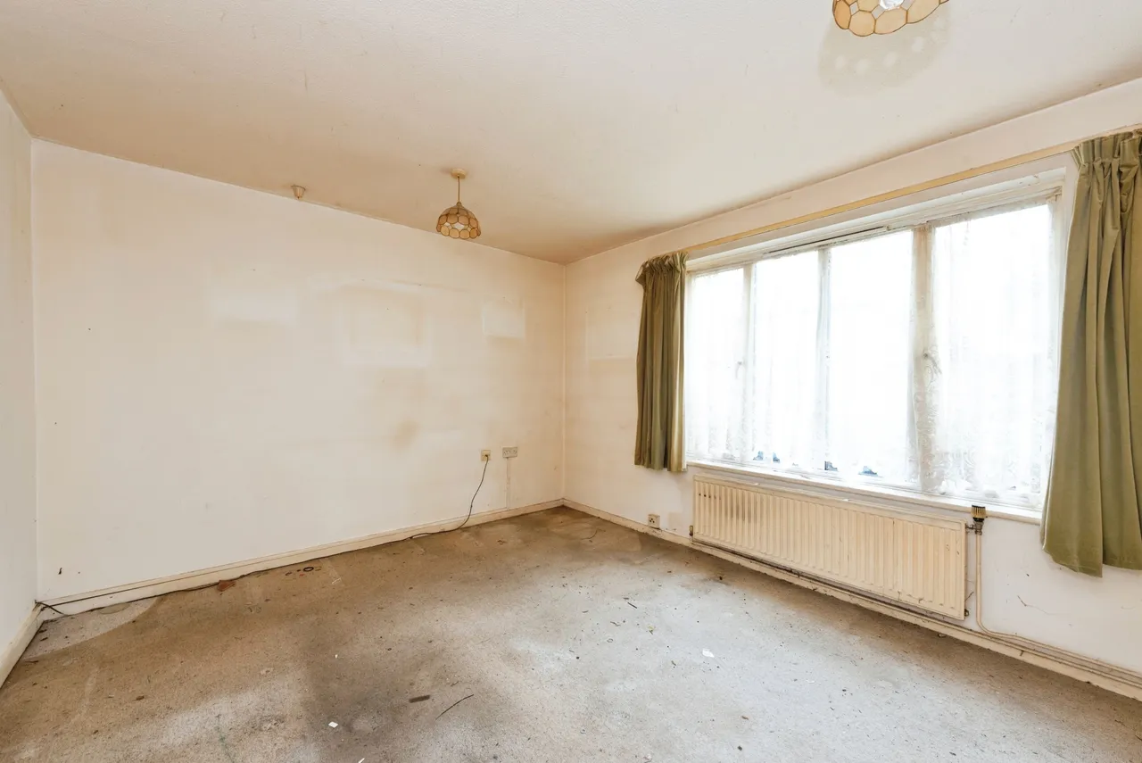 Chichester Close, Hampton, TW12, photo 15