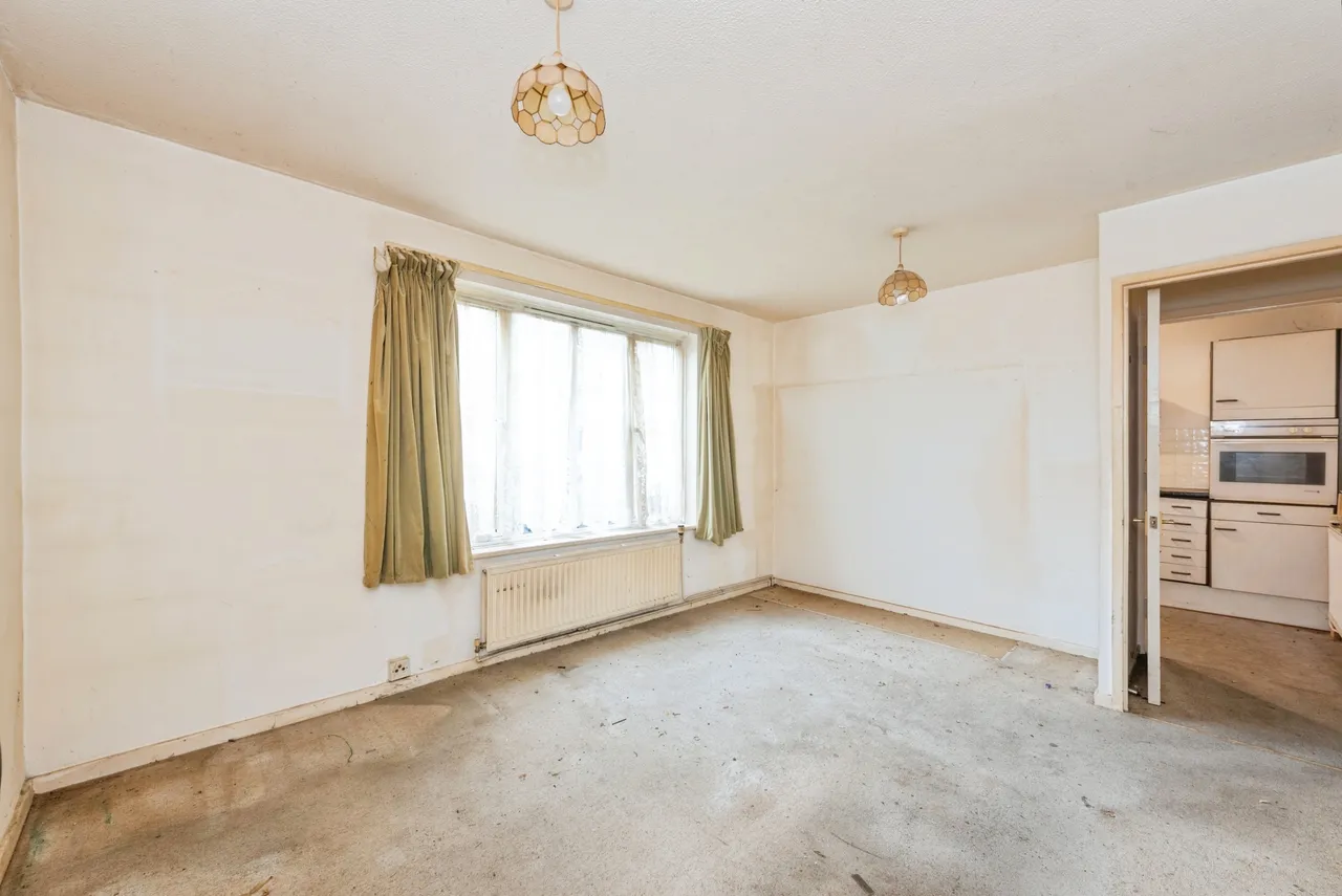 Chichester Close, Hampton, TW12, photo 13