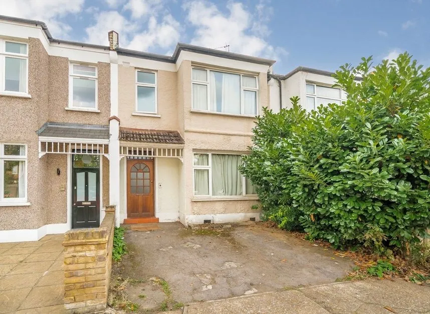 5 bed house for sale, Aldbourne Road, Shepherds Bush, W12