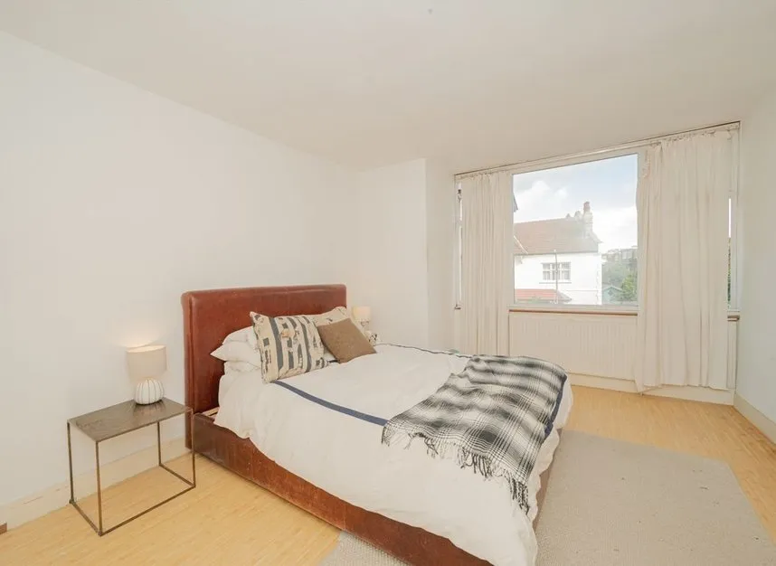 Aldbourne Road, Shepherds Bush, W12, photo 6