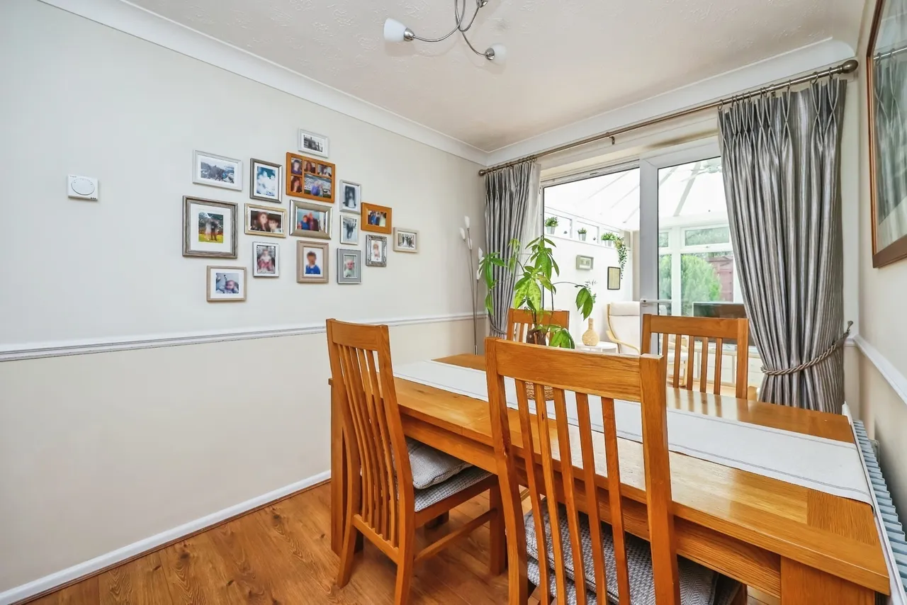 Hatton Gardens, Nuthall, Nottingham, Nottinghamshire, NG16, photo 6